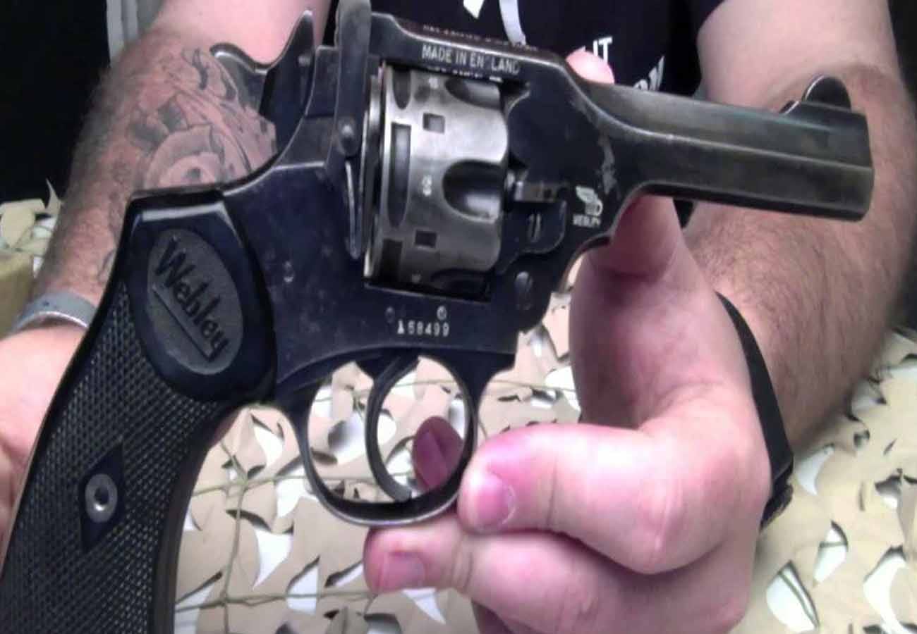 Whose revolver will only be able to remove it