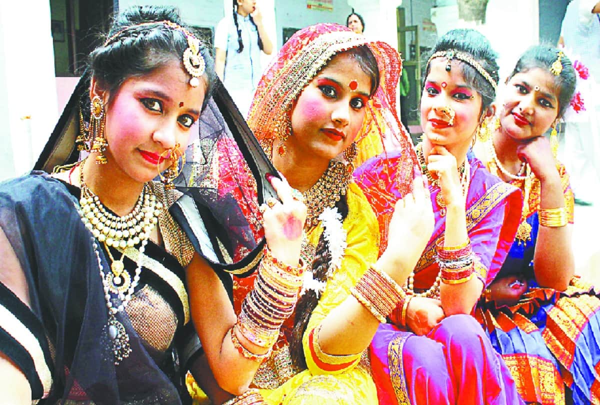 Organizing Art Festival in Meerut
