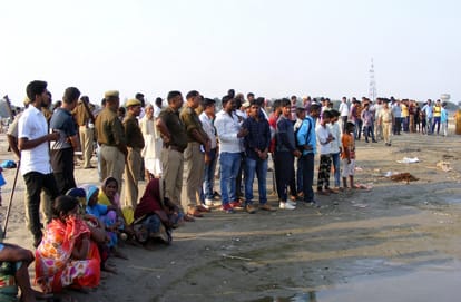 Three student drown in ganga river during bathing in ghazipur
