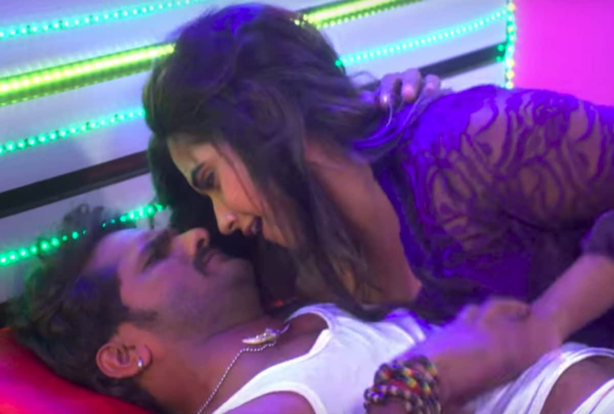 Khesari Lal Yadav and Priyanka Singh song Aahoo Eh Oriya has been out from bhojpuri film Naagdev