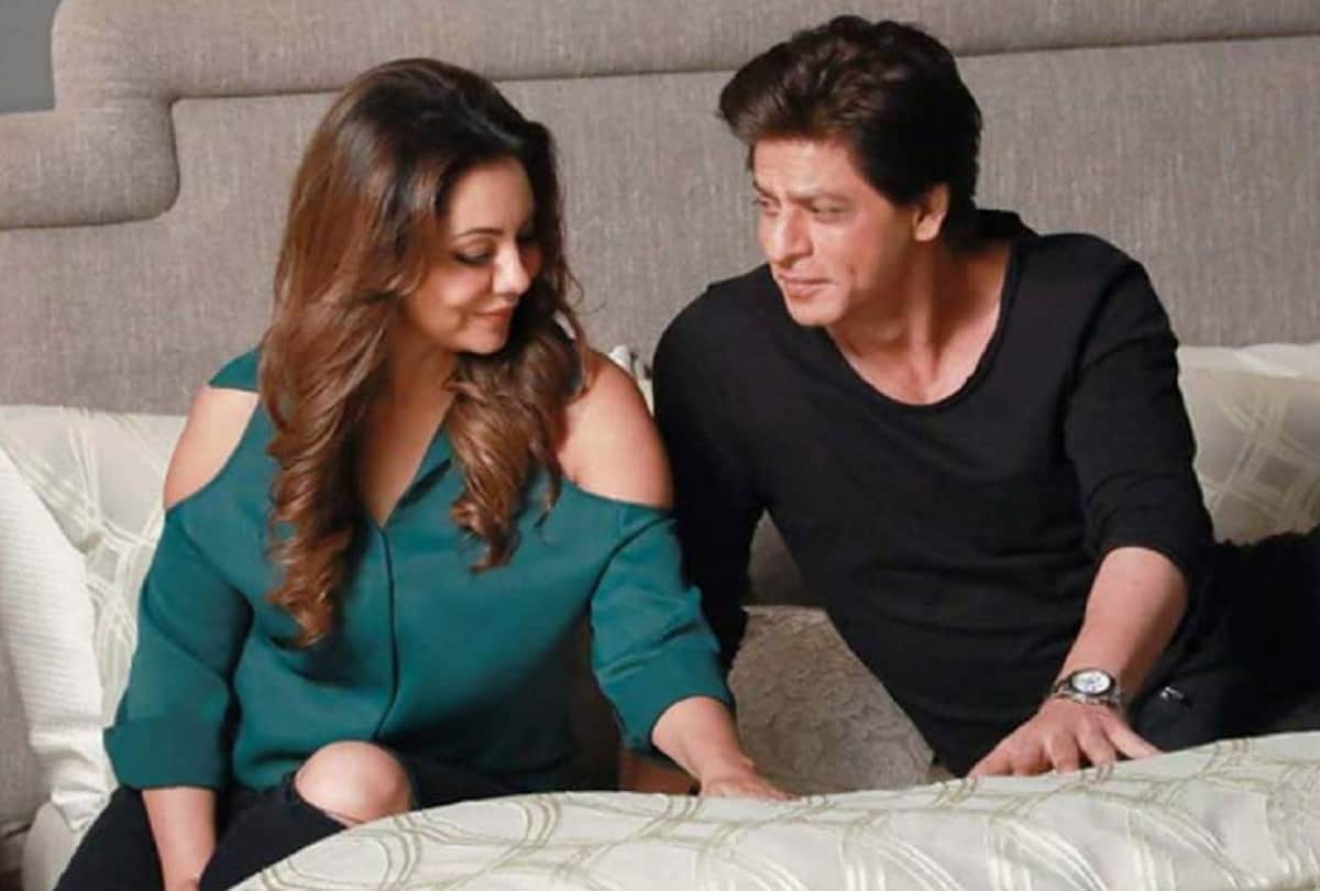 shahrukh khan invited as special guest in gauri khan restaurant opening