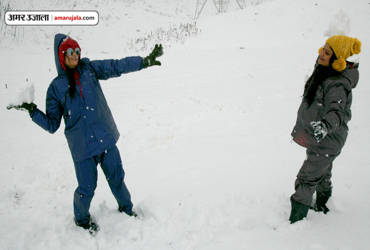 snowfall in gulmarg and rajouri jammu kashmir