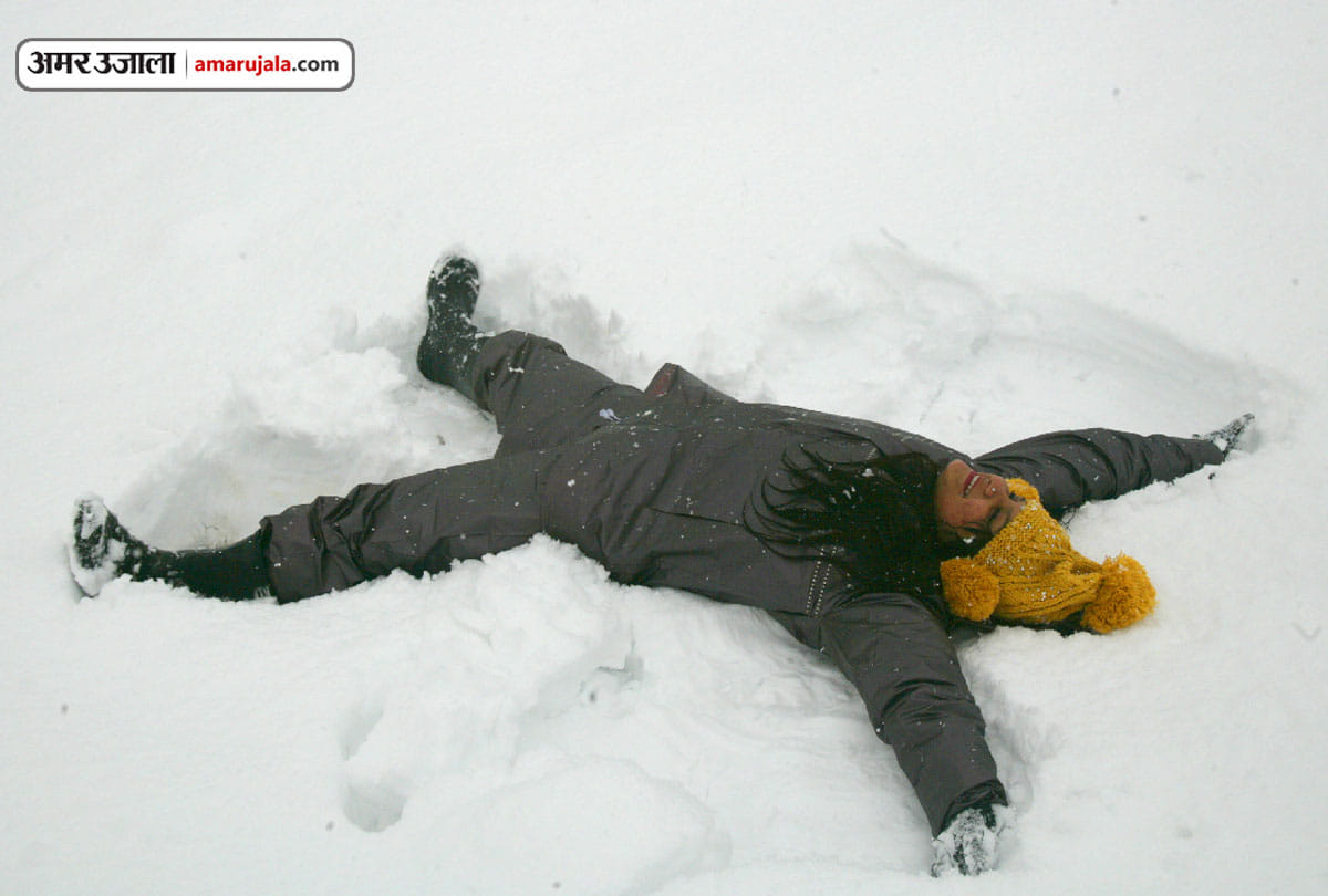 first snowfall in srinagar and gulmarg jammu kashmir