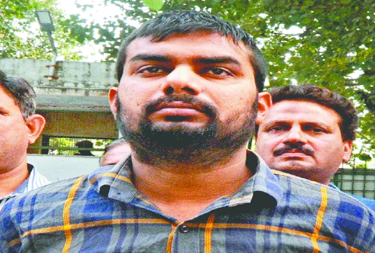 Case Solved murder of four members same family in Wazirabad, Delhi in 2016,  accused arrested