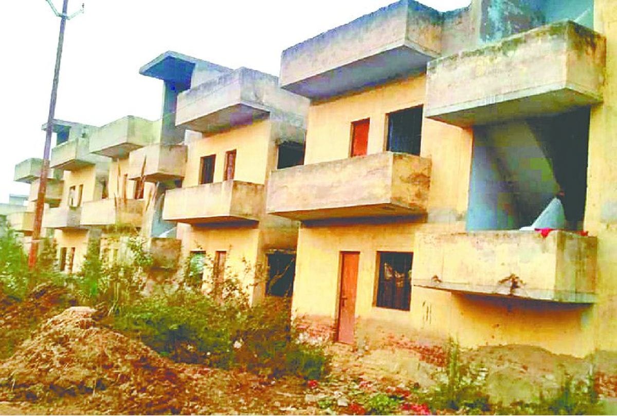Technical audit committee investigating to houses of Kasiram Awas Yojna