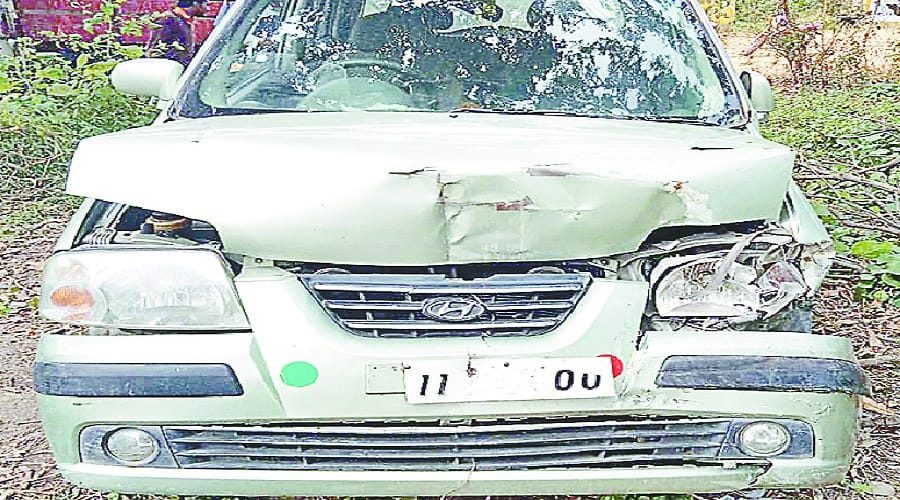 Car and DCM collided in Saharanpur and one person died