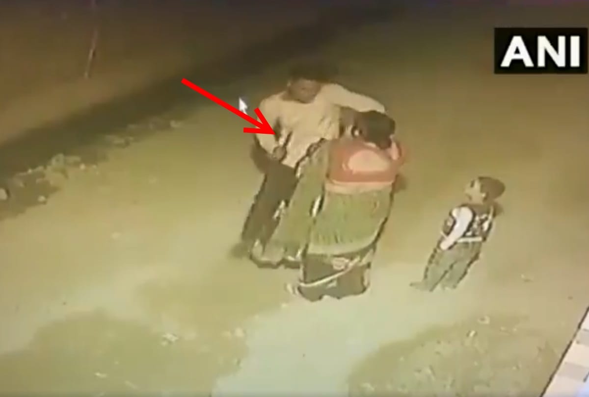 two bike borne assailant snatched chain of a woman in delhis dayalpur captured in cctv