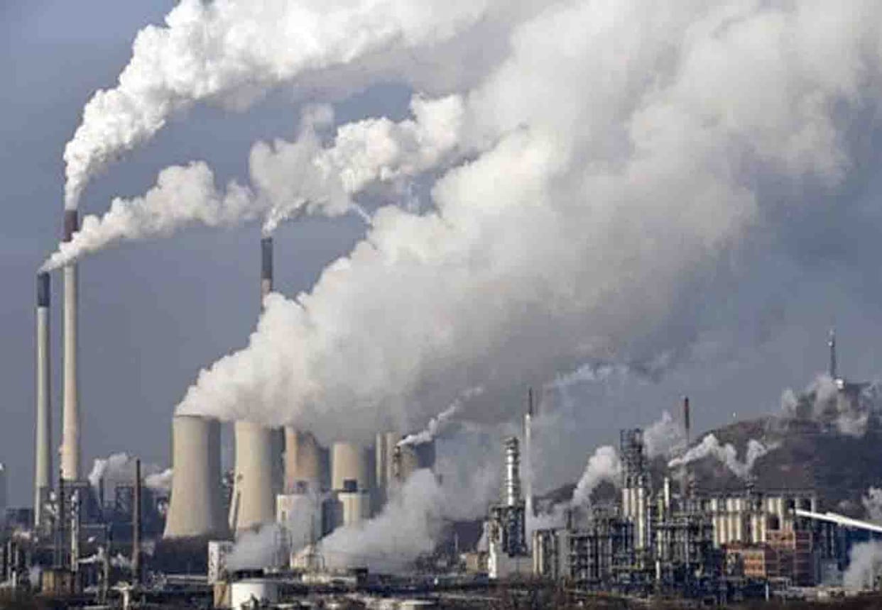 pollution level reached even higher than Red Zone in kanpur