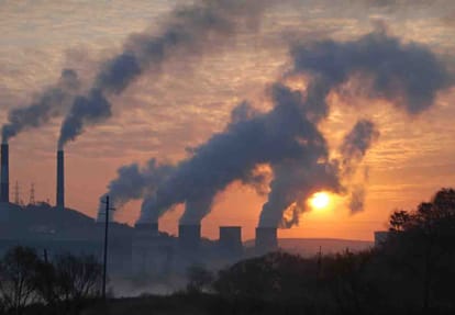 pollution level reached even higher than Red Zone in kanpur