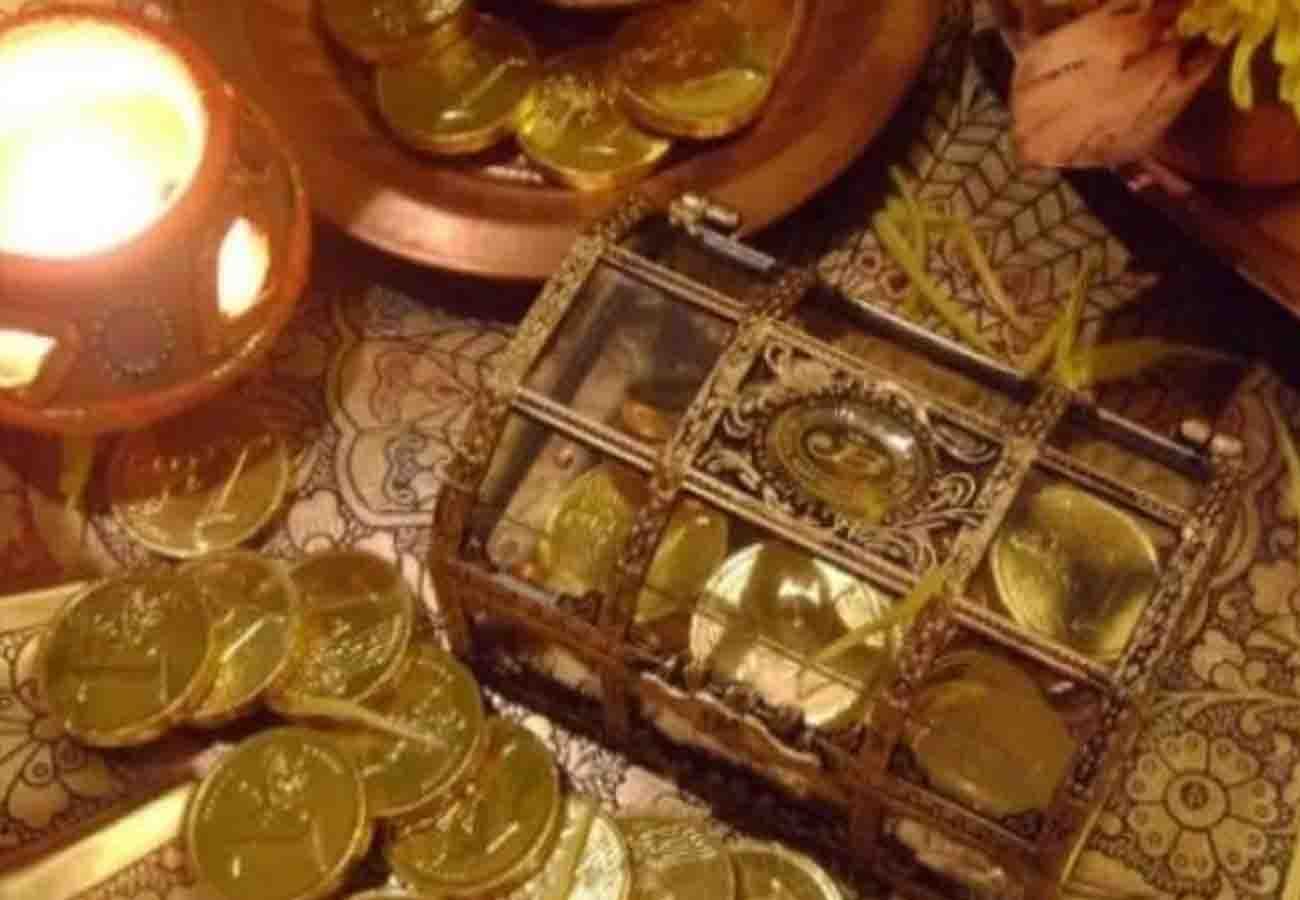 Dhanteras 2018 special shopping significance, auspicious things to buy on dhanteras