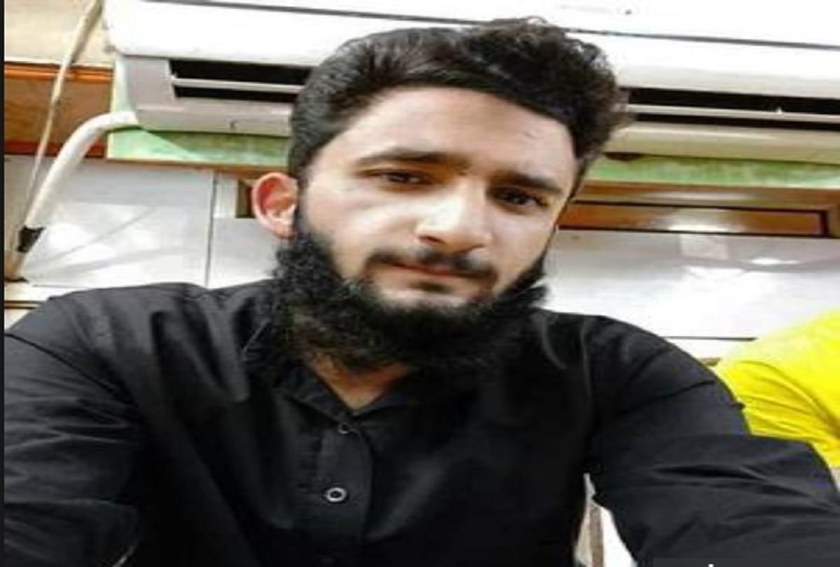isjk militant and sharda university student ehtisham bilal arrested from his house in srinagar