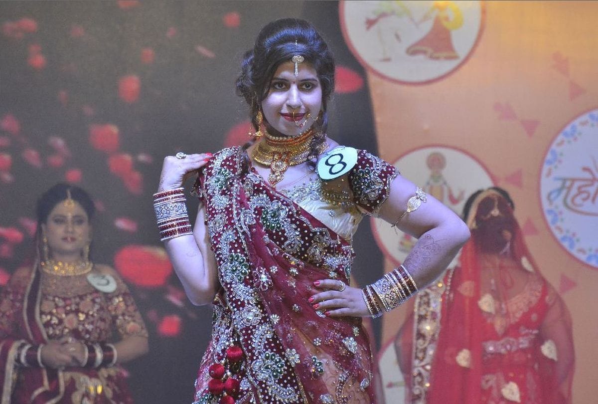 housewives catwalk on ramp in Mrs Agra Fashion Show