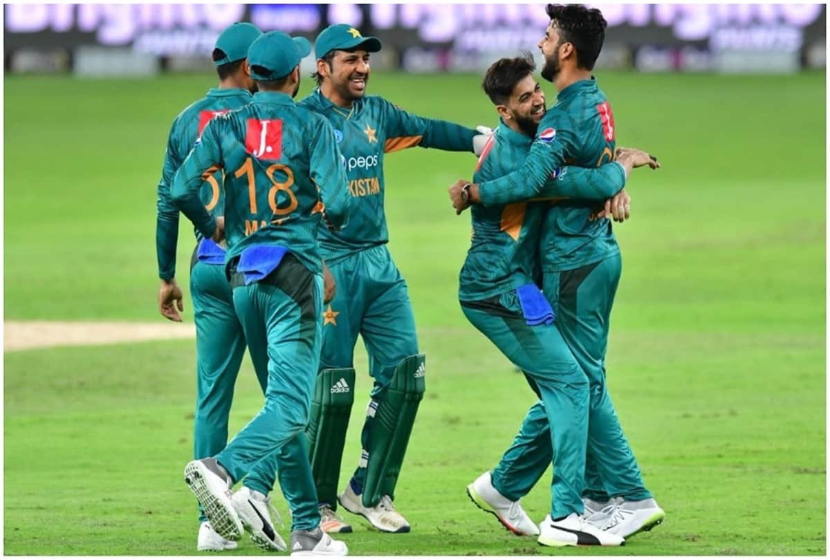 darren sammy criticize to indian fan on called pakistan a terrorist country