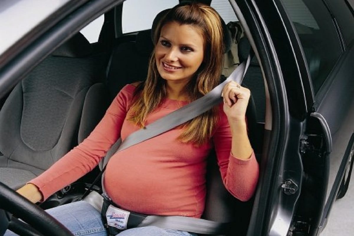 How to avoid major problems while driving in pregnancy