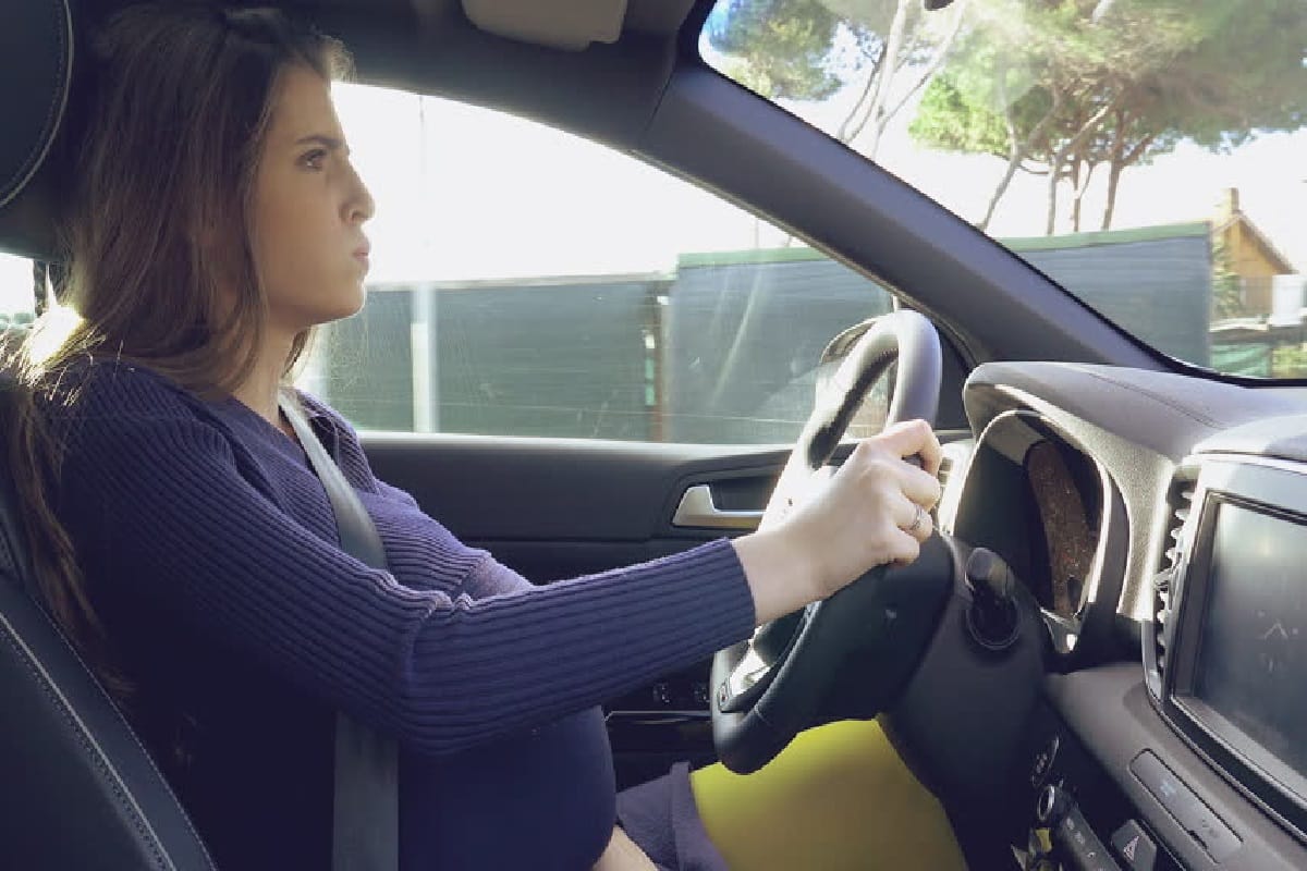 How to avoid major problems while driving in pregnancy