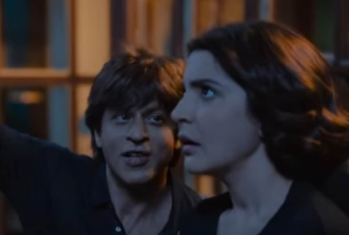 Shah rukh Khan praised of Air India Flight declares himself unofficial brand ambassador