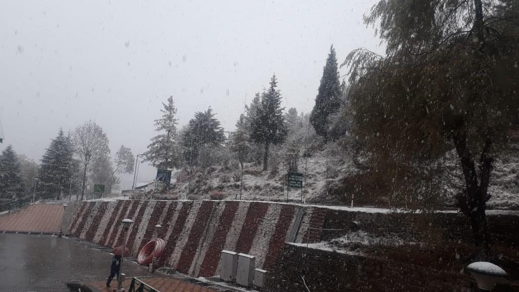 photos of fresh snowfall in chardham uttarakhand