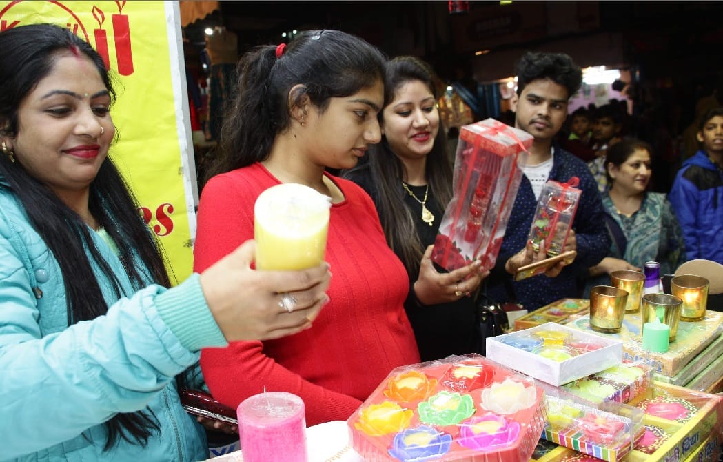 Dhanteras 2018 puja vidhi shubh muhurat and timing for shopping