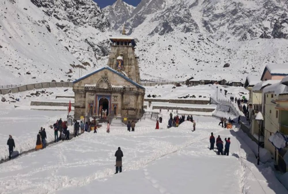 Snowfall Continue in uttarakhand char dham photos