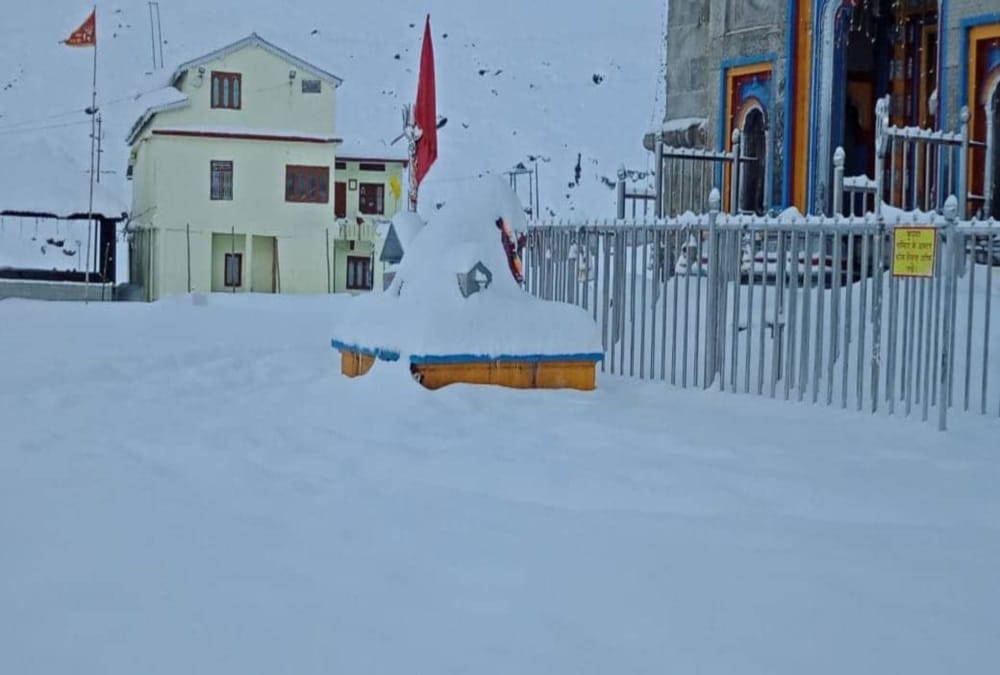 Snowfall Continue in uttarakhand char dham photos