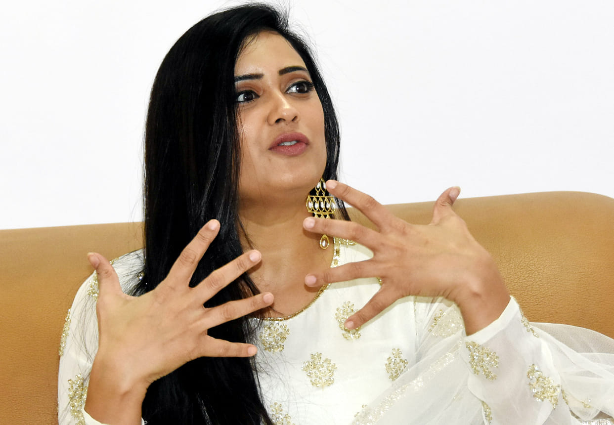 Actress Shweta Tiwari favors MeToo campaign and targets Big Boss