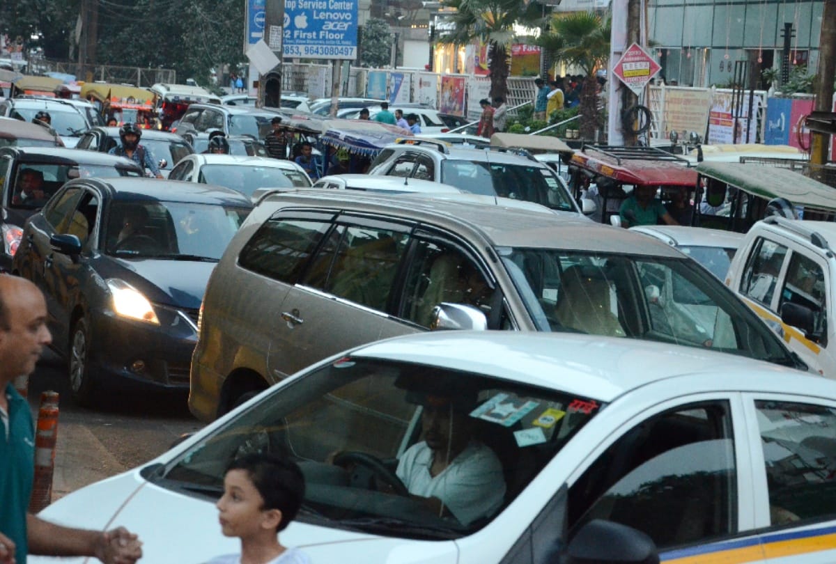 Car free zone to prevent pollution in Sector-18 Noida
