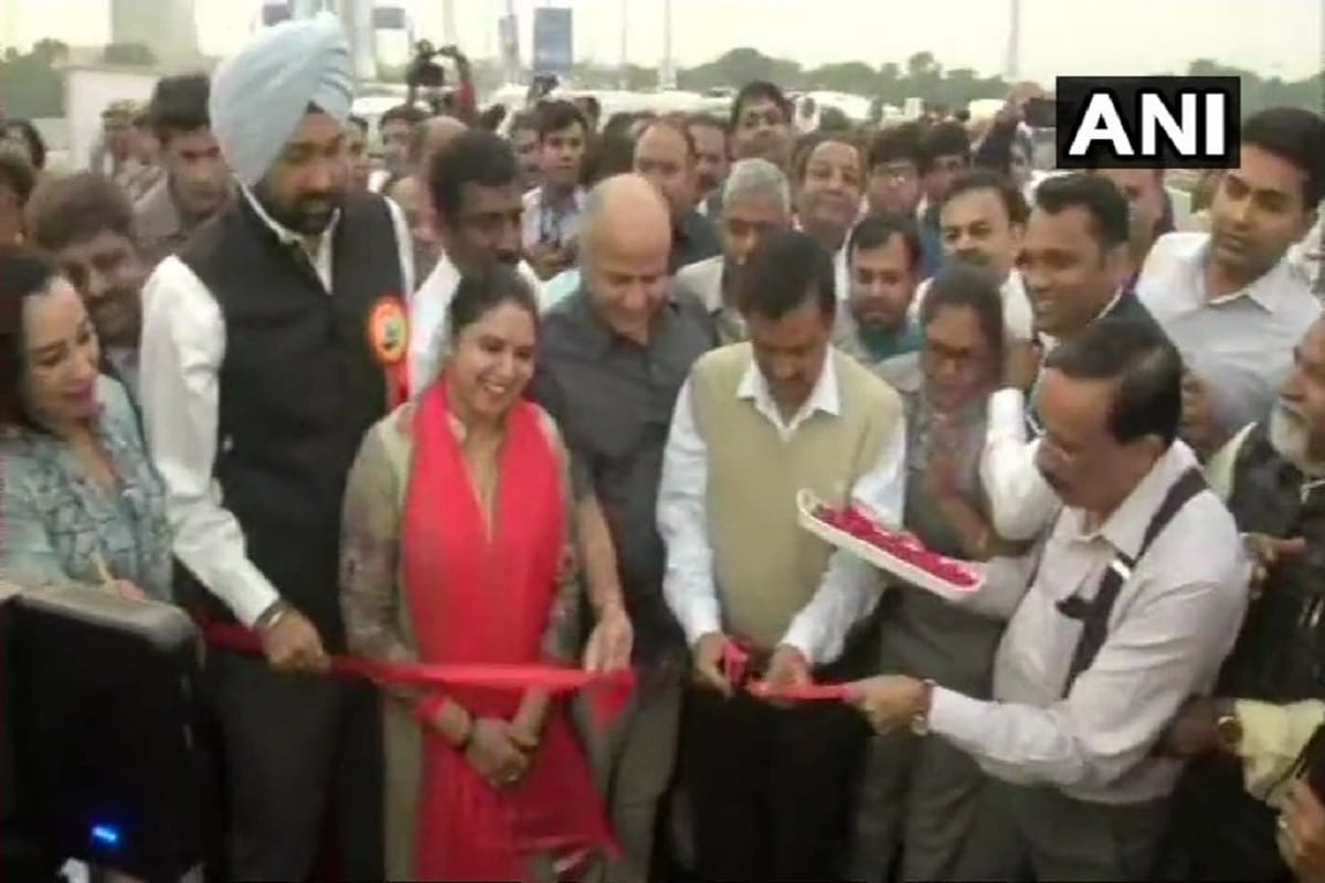 Delhi CM Arvind Kejriwal inaugurates signature bridge live Updates 