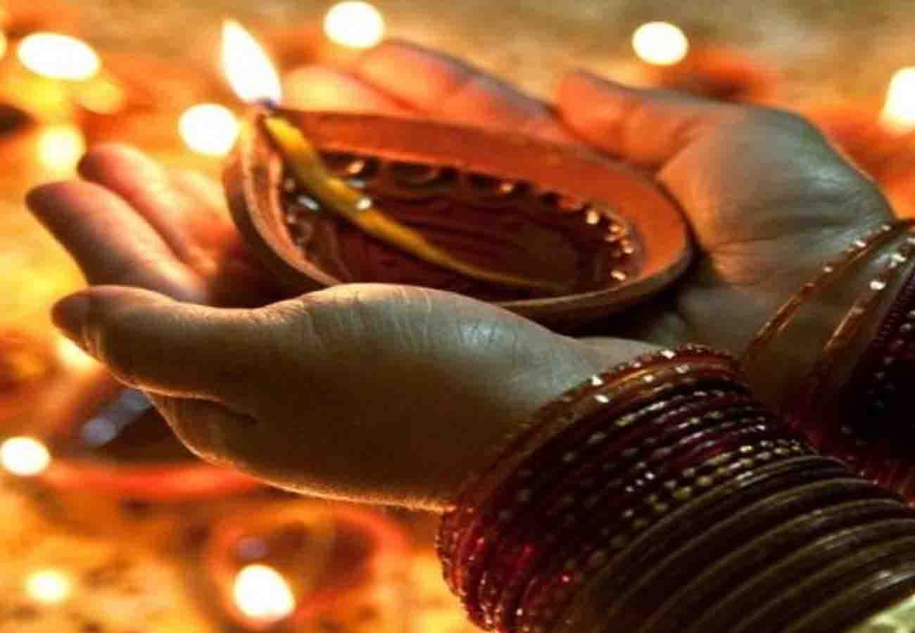 Dhanteras 2018 ke Achuk Upay know pujan vidhi, shubh muhurt and shopping
