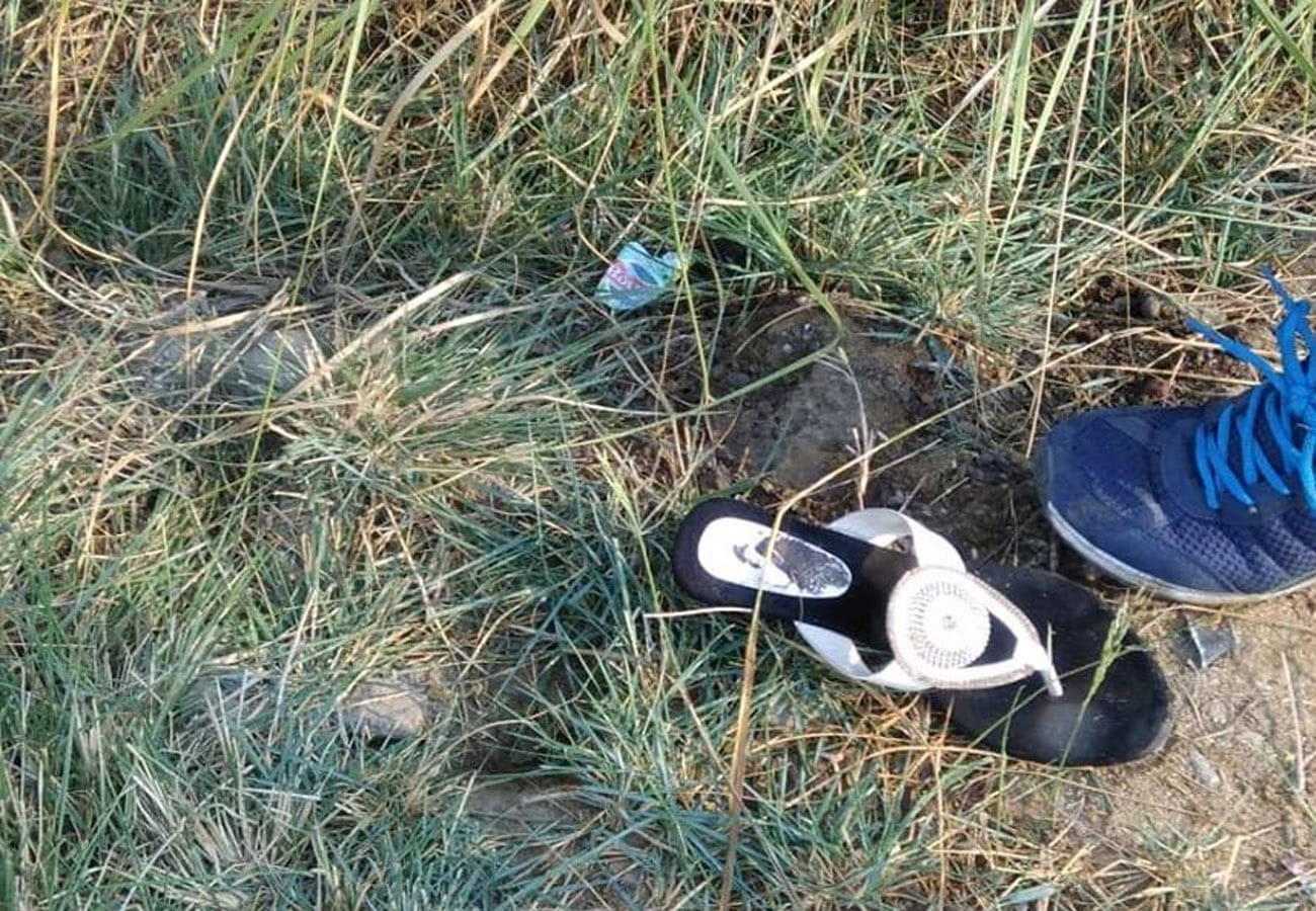Girl dead body found in auraiya achhalda railway station