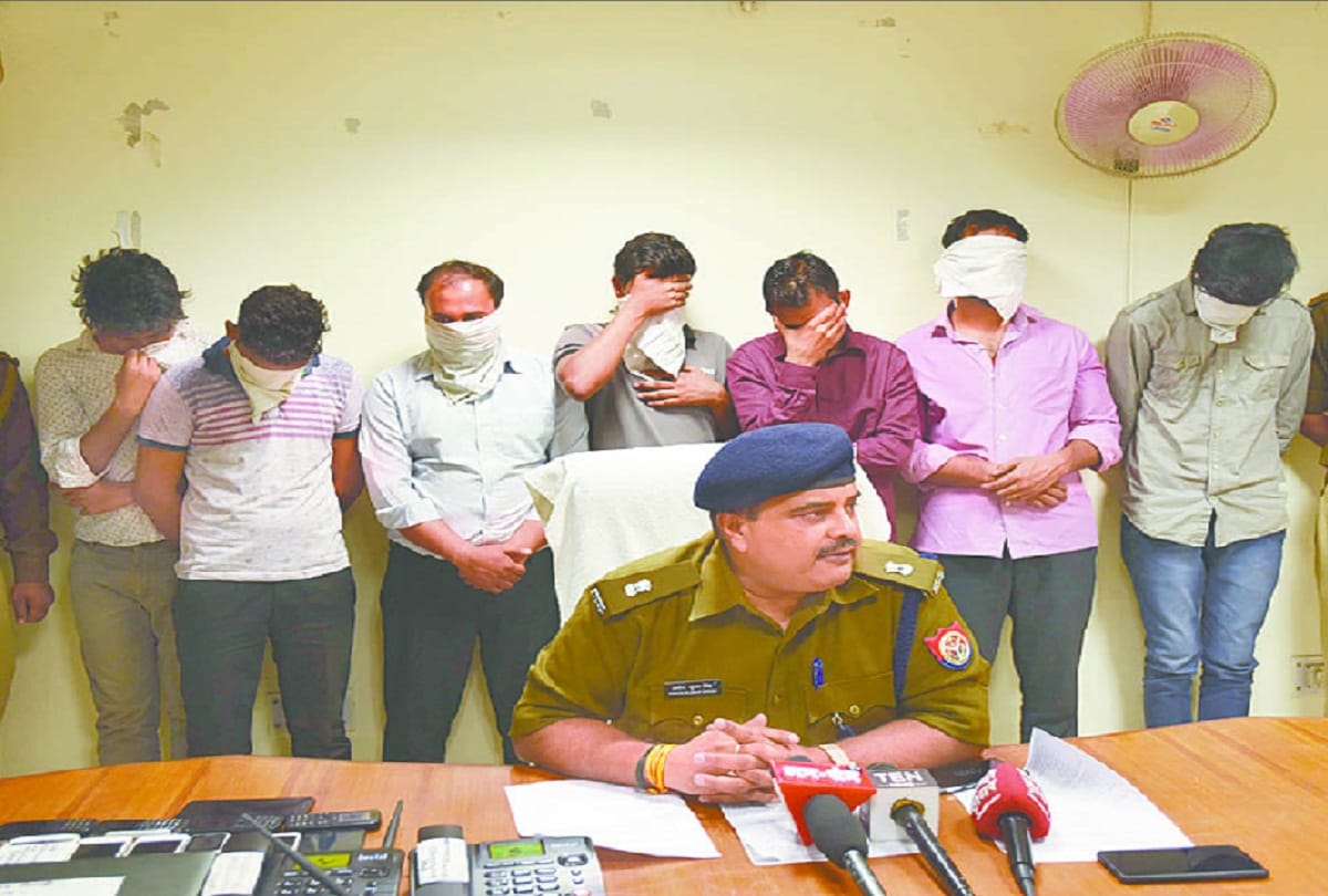 Expressway police exposed fake call center in sector-10 in noida
