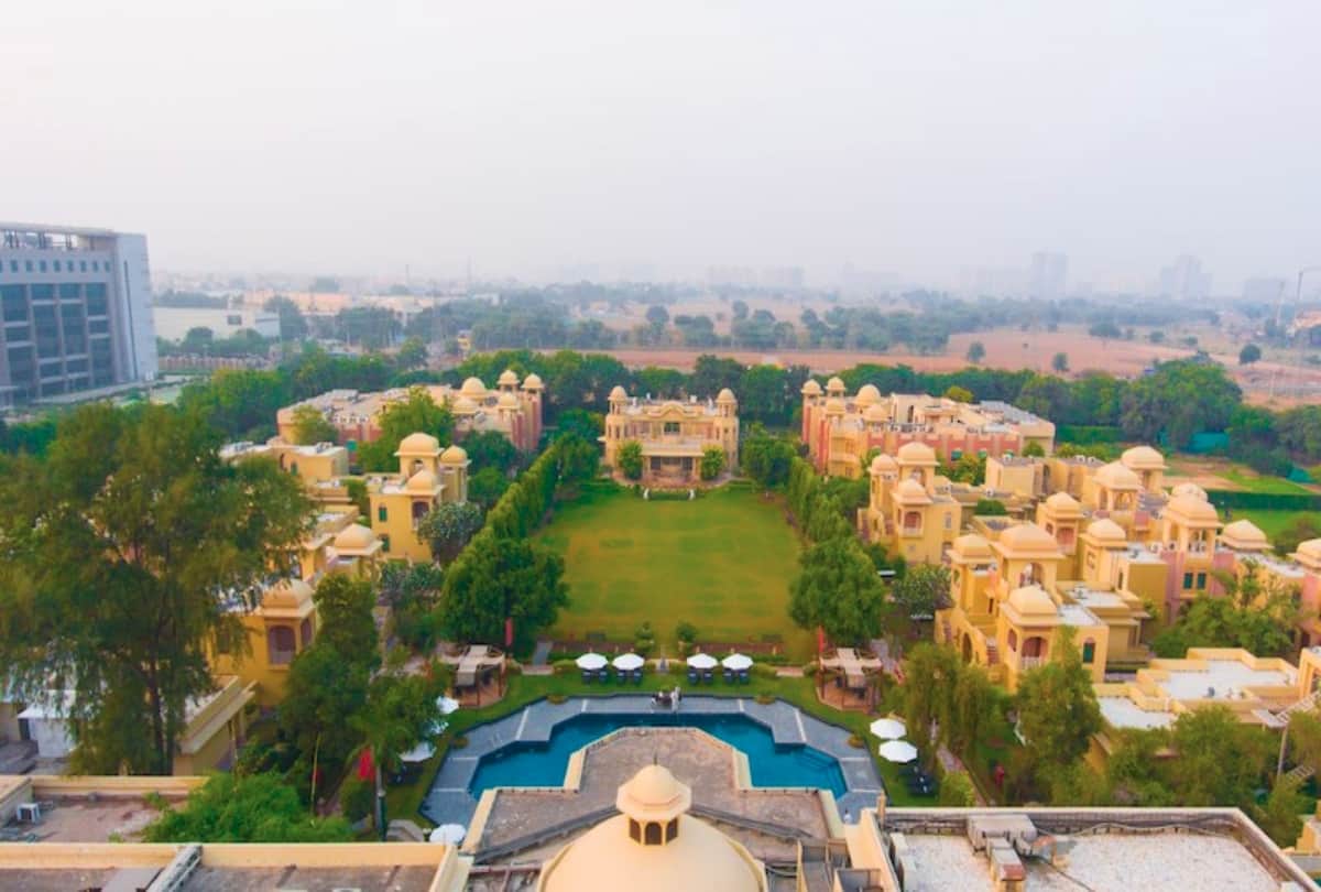 luxury resorts in and around delhi for the perfect date