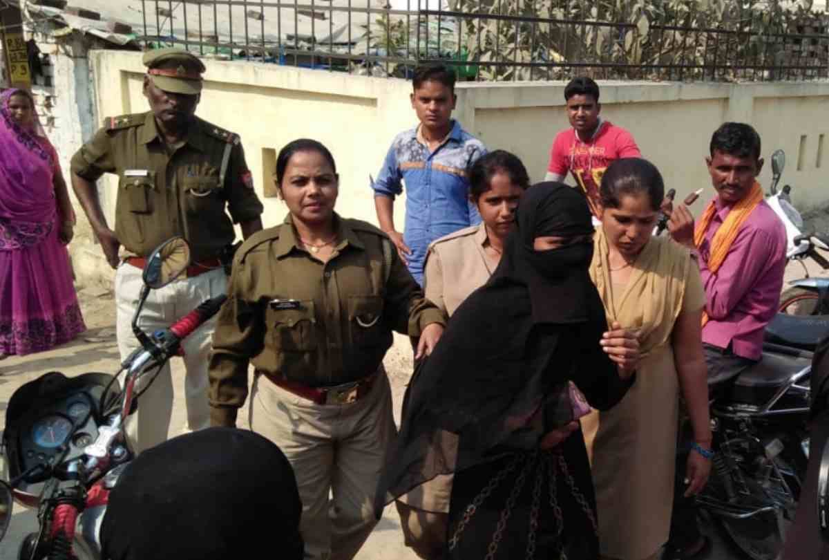 girl beaten for meeting with lover in jail