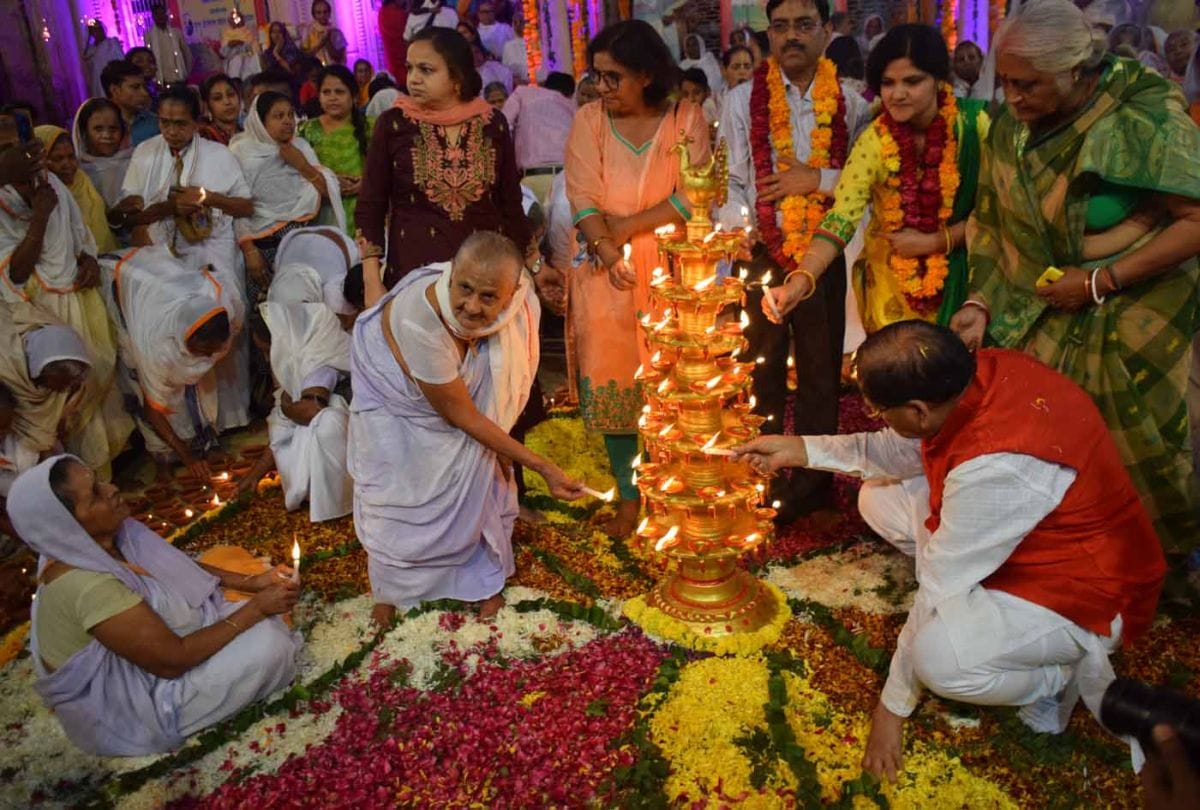 Widows cerebrating deepawali in gopinath temple in varindavan
