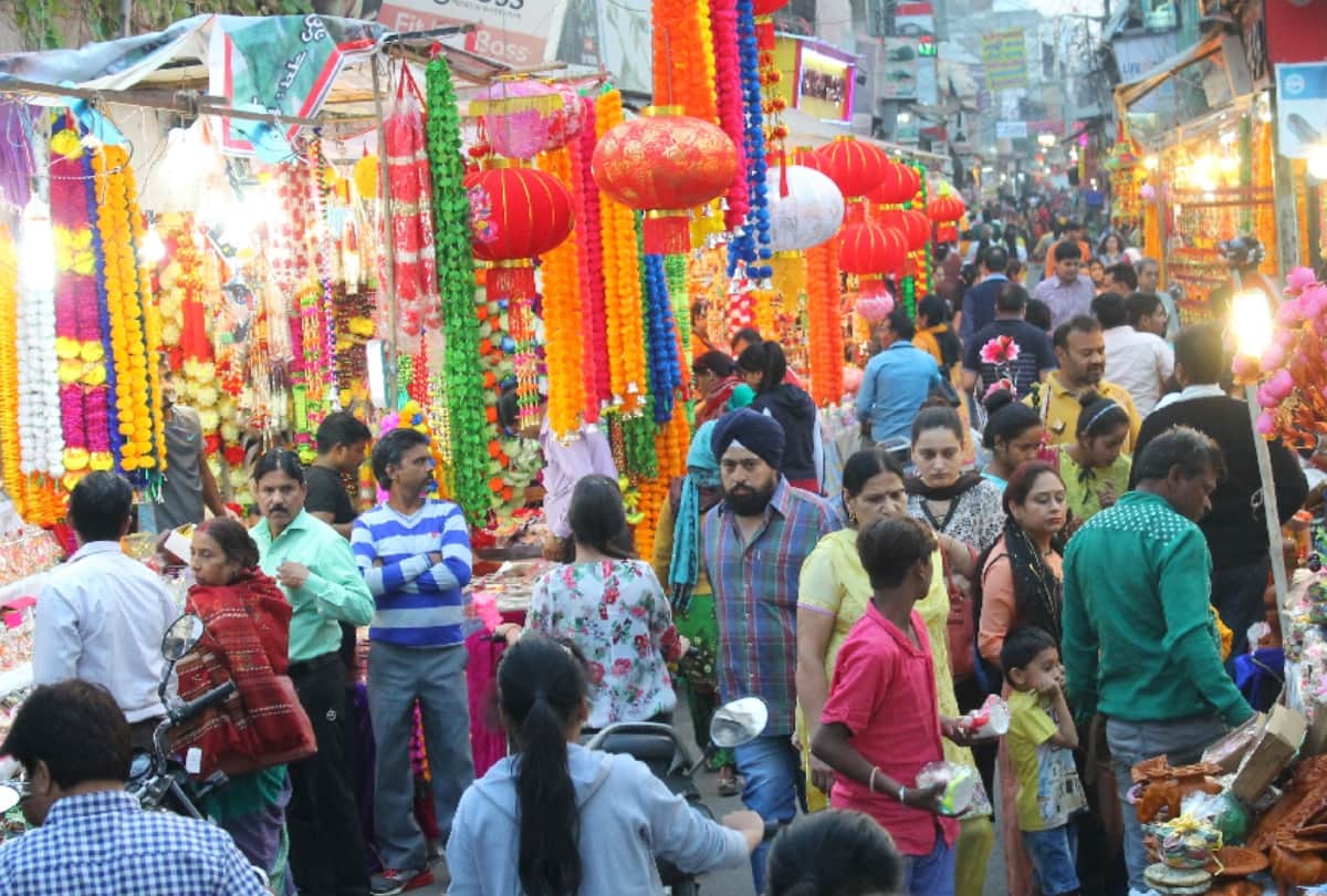Route diversion in meerut city during deepawali season see the traffic arrangement