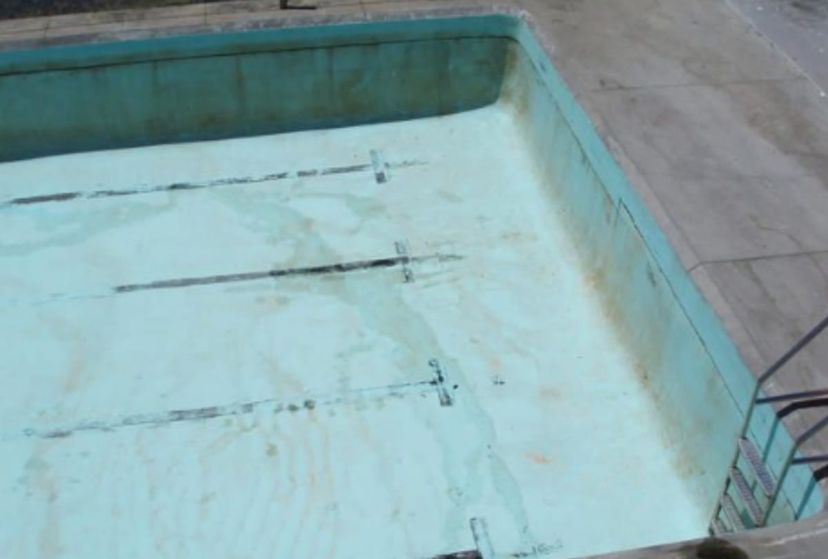 Swimming pools in kailash prakash stadium are closed how swimmers practice