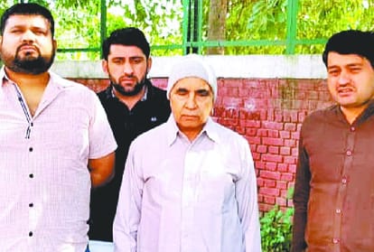 dera sacha sauda chief ram rahim security guard chamkaur singh and pr nain arrested by police