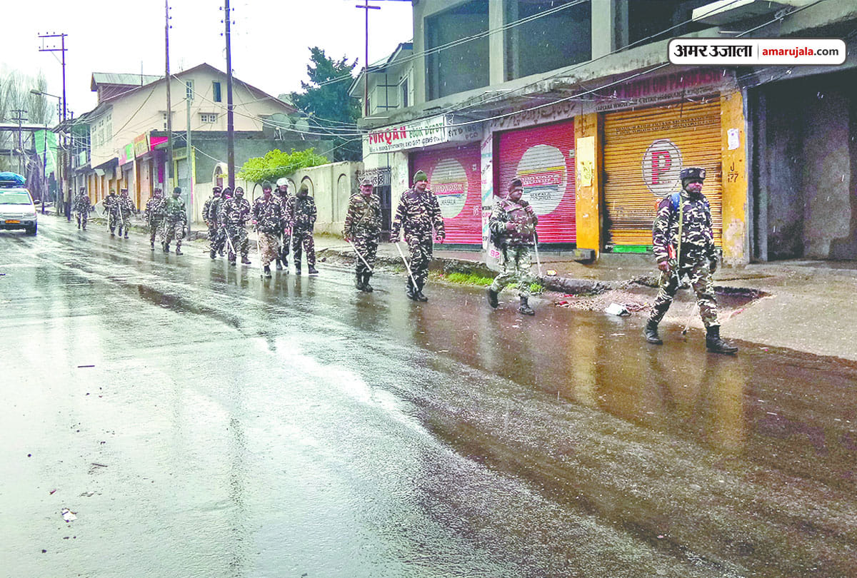 curfew relief in kishtwar jammu kashmir for four hours on third day after bjp state secretary murder