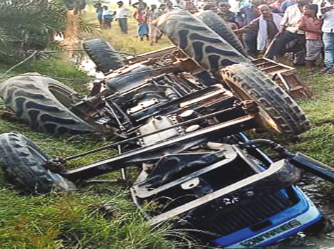 Driver dies due to tractor