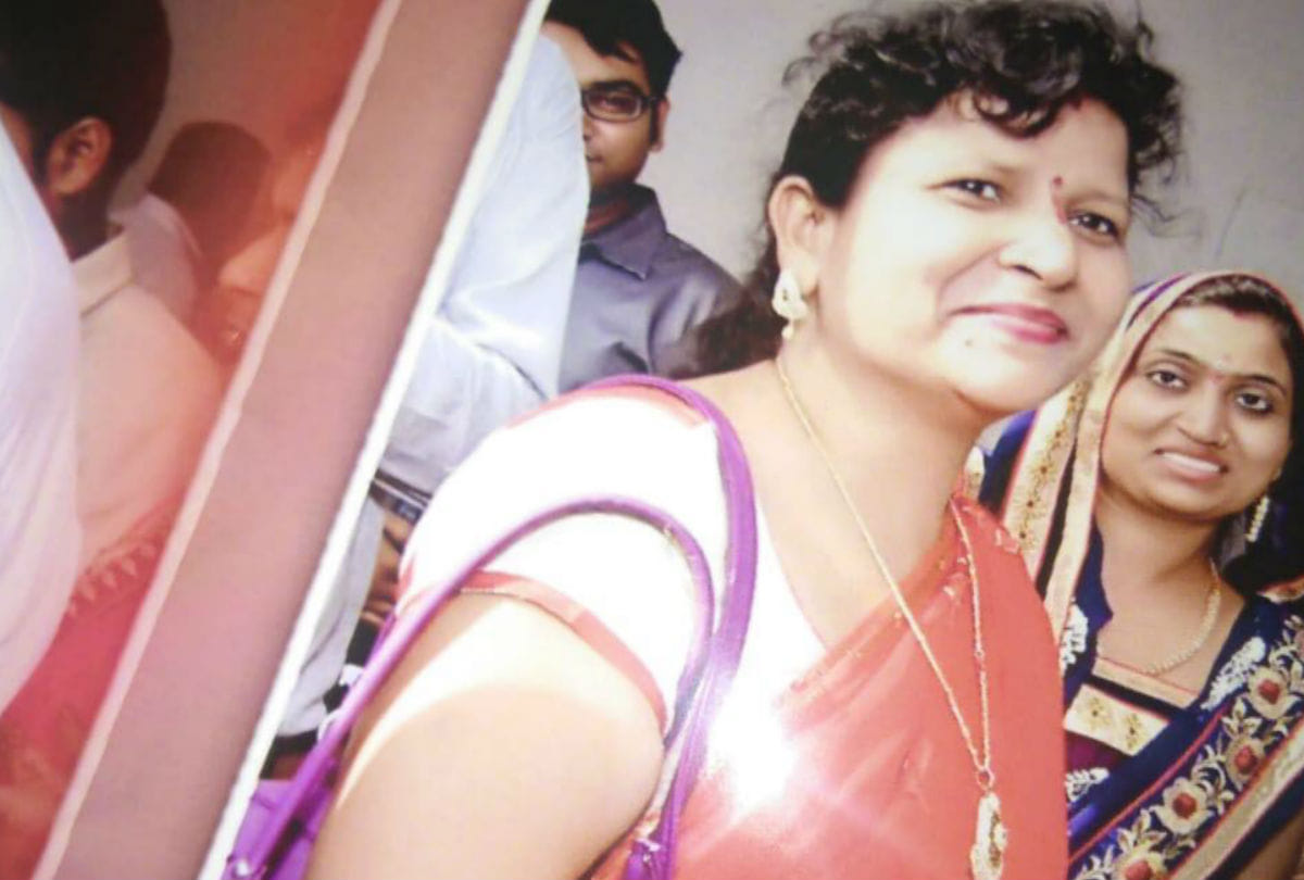 woman murdered in firozabad on dhanteras
