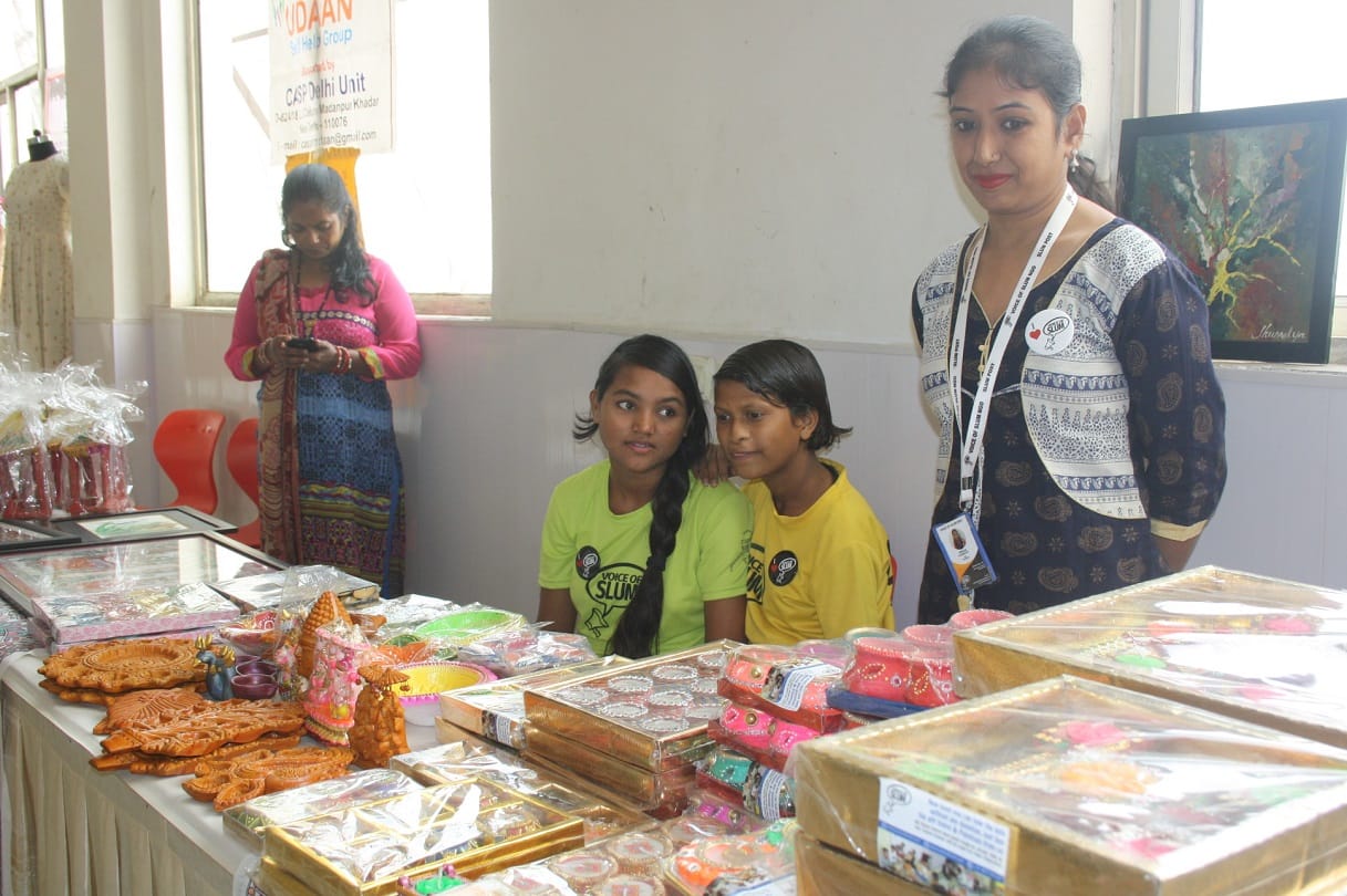 diwali celebration with underprivileged children in amar ujala