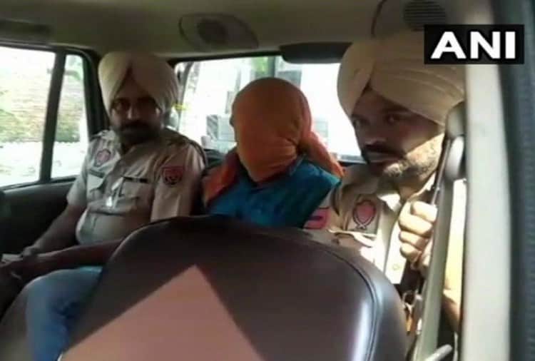 Intelligence Agencies inquired with bsf soldier, who working for pakistan as isi agent