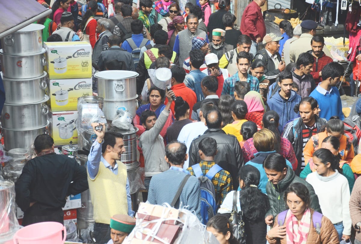 business on Dhanteras in the markets of Himachal