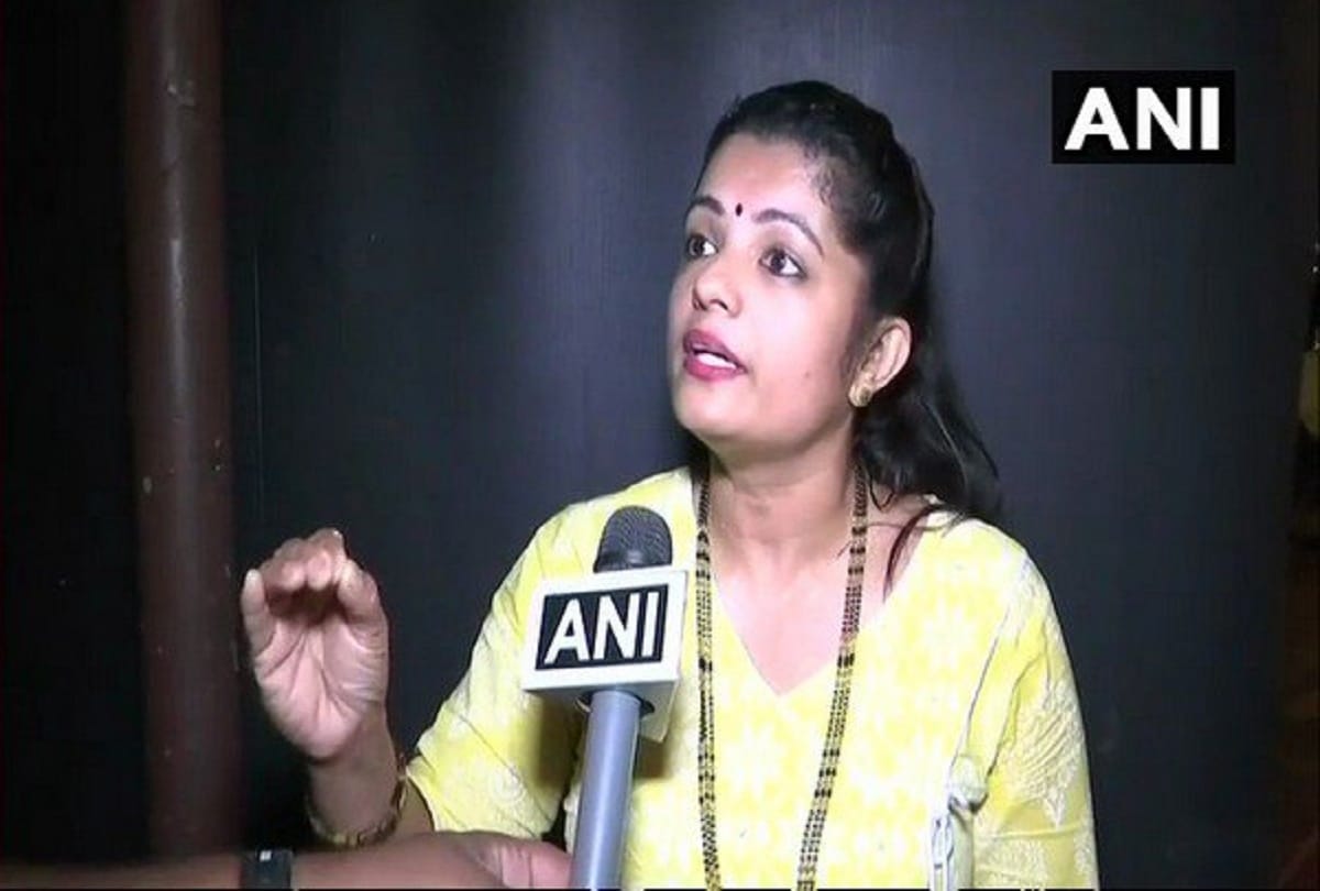 congress worker alleges gangrape threat by bjp leaders supporter
