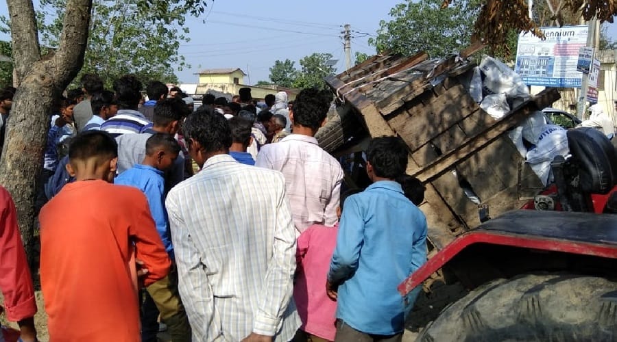 Accident in saharanpur and two killed many injured