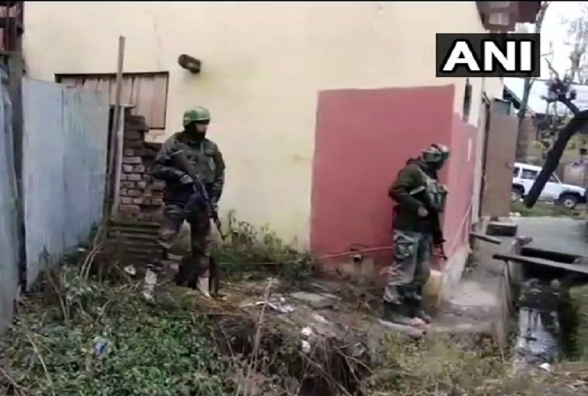 Jammu And Kashmir An encounter between terrorists and security forces in Ganderbal