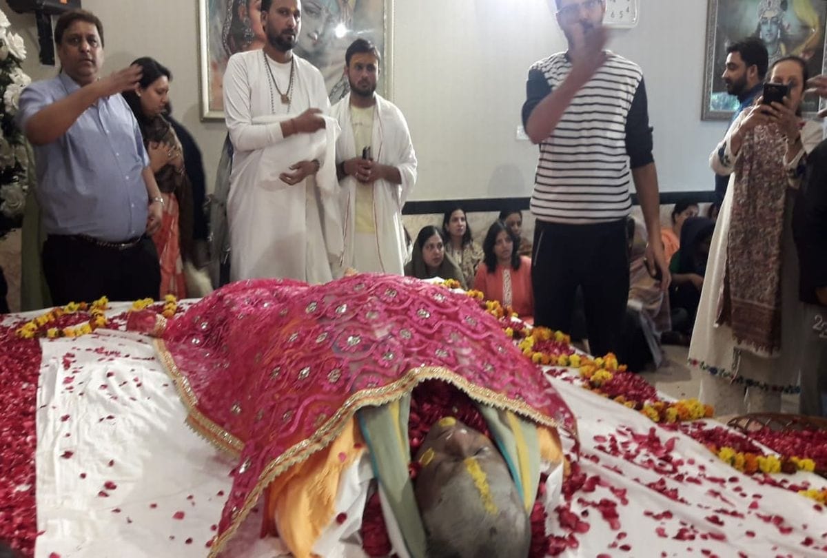 The last glimpse of Bhajan Samrat Vinod Agarwal was seen