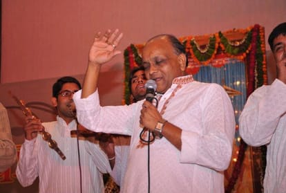 bhajan singer vinod agarwal biography in hindi