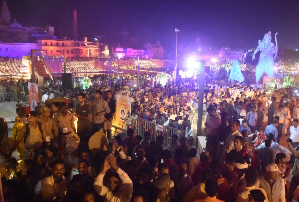 shiv sainik to reach ayodhya by train.