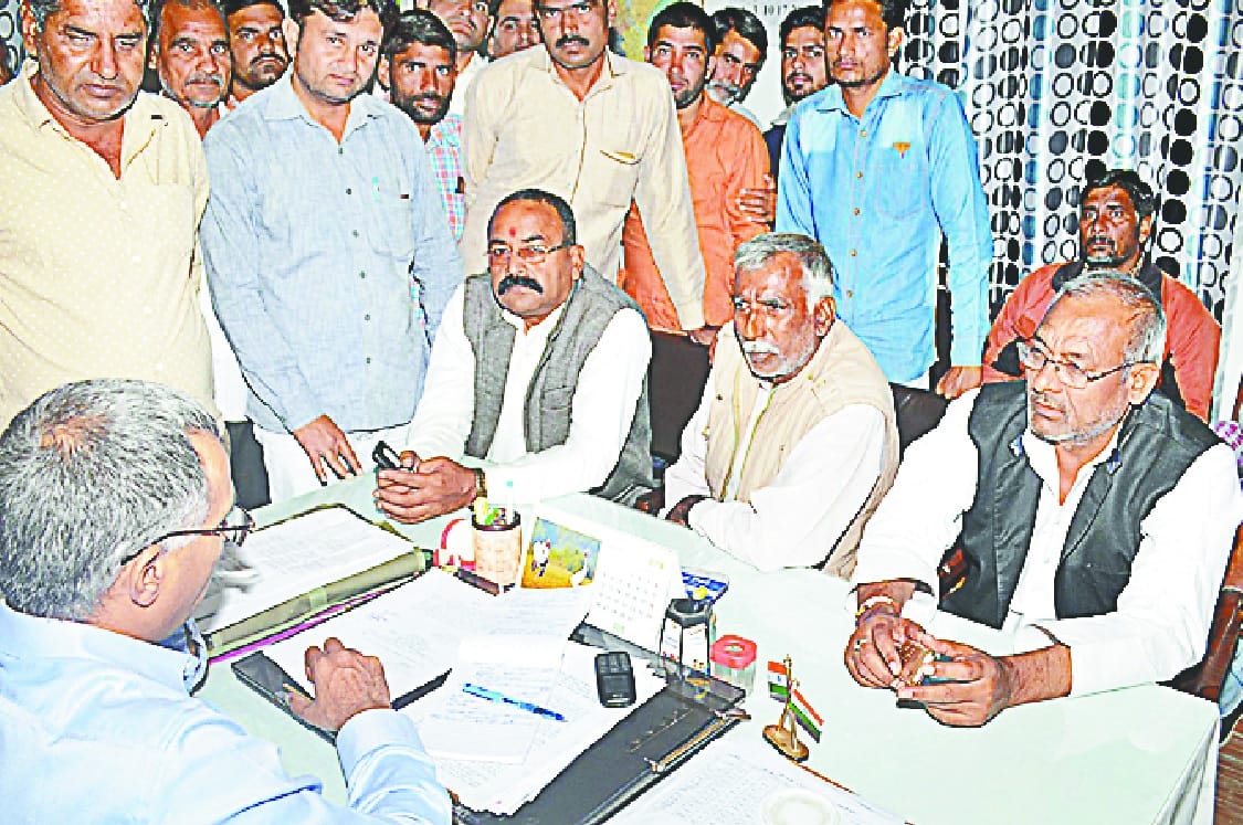Dhampur mill stopped the induction of 69 centers