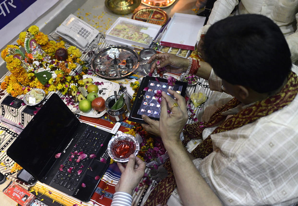 Basna Poojan with High tech Diwali will be the laptop and mobile worship
